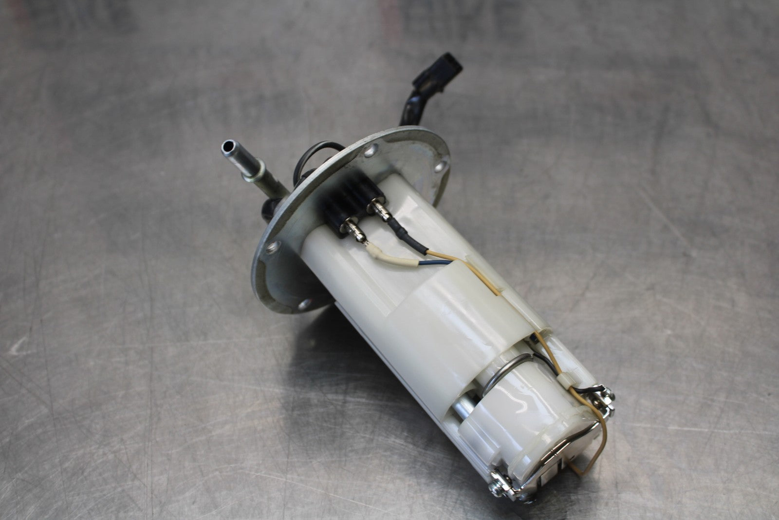 08 KAWASAKI VULCAN 900 FUEL GAS PUMP BB184