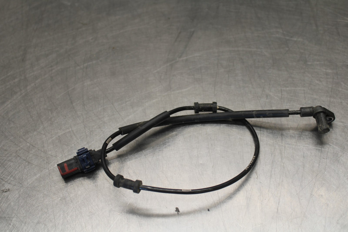 25 KAWASAKI Z900 FRONT ABS BRAKE SENSOR BB928