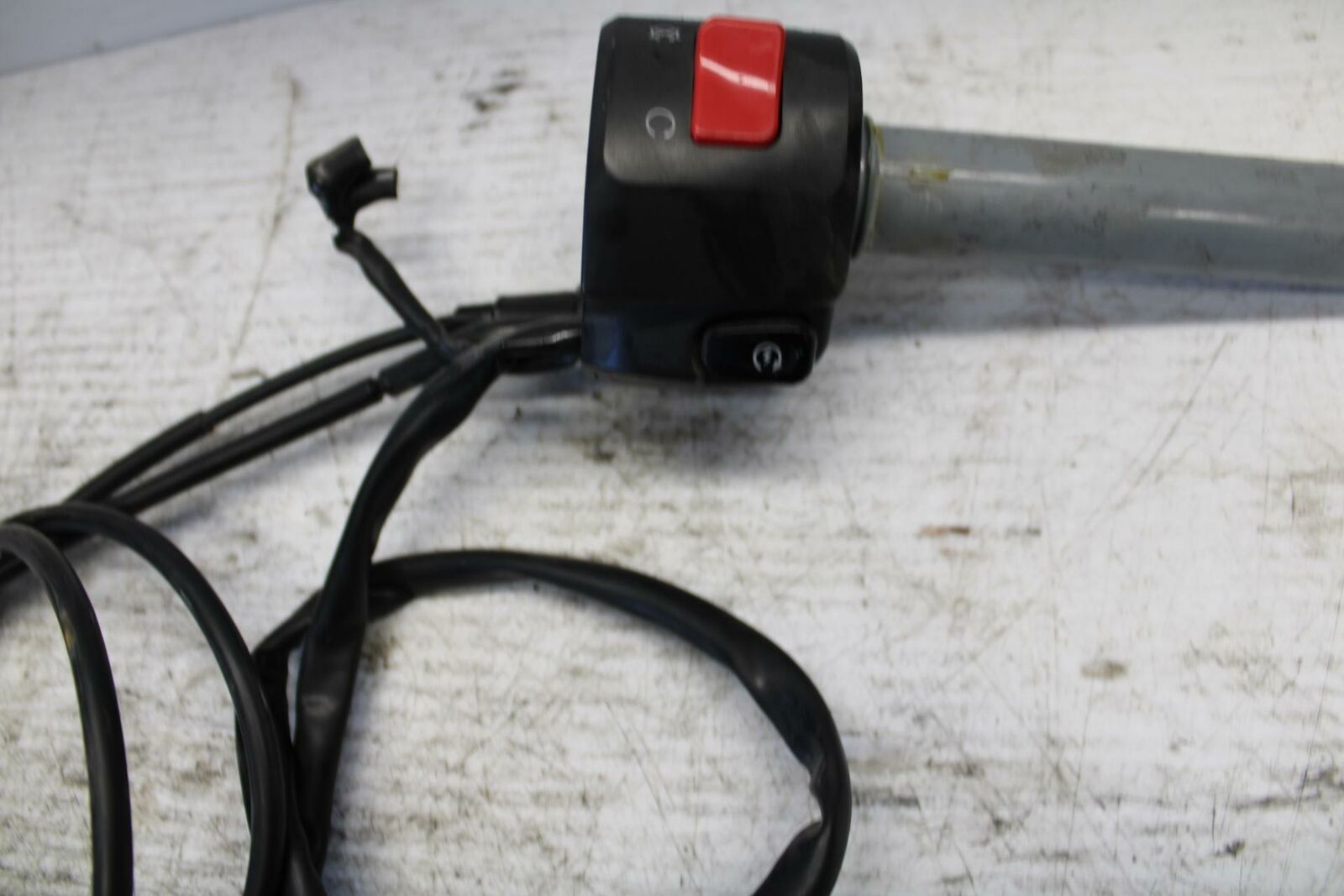 07-09 KAWASAKI VERSYS 650 RIGHT  HANDLE KILL OFF START SWITCH SWITCHES BB302