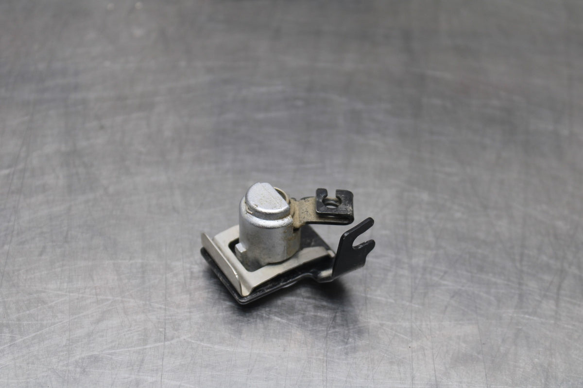 24-25 KAWASAKI NINJA ZX6R FUEL TANK GAS CAP & SEAT LOCK W/ KEY BB785