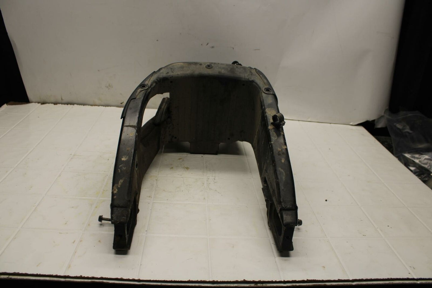 08-16 YAMAHA YZF R6 REAR SWINGARM BACK SUSPENSION SWING ARM BB406