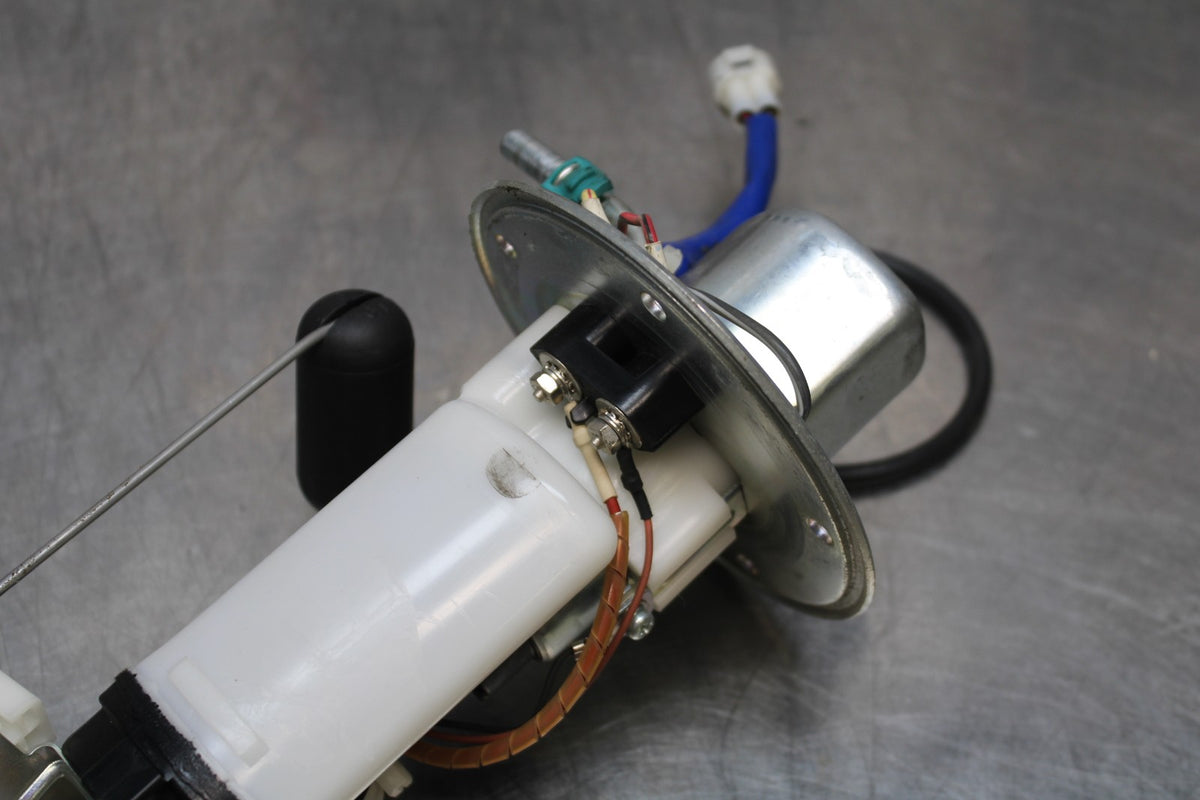 06-07 SUZUKI GSXR 600 FUEL PUMP GAS PETROL SENDER UNIT BB170