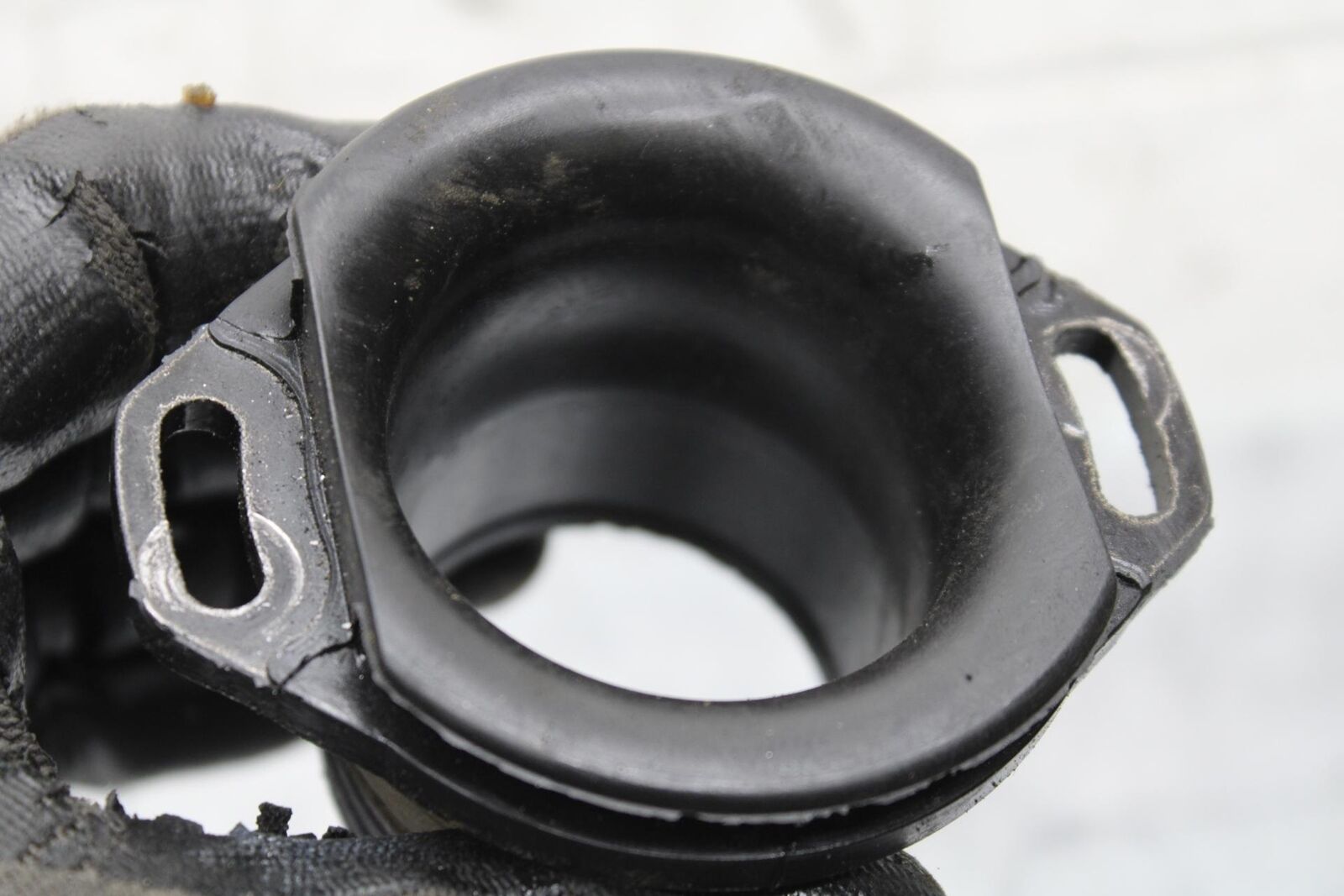 2000 Kawasaki Ninja ZX12R ZX1200A AIRBOX INTAKE VELOCITY STACKS BB565