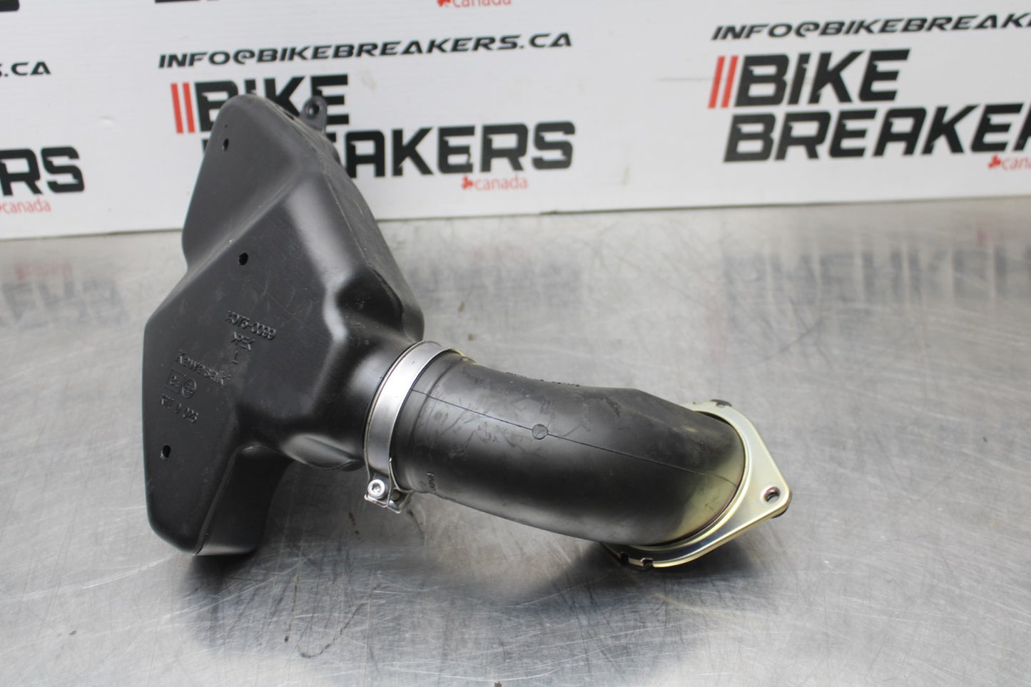 23-24 KAWASAKI NINJA ZX14R NEW!! RIGHT LEFT AIR INTAKE DUCTS BB764