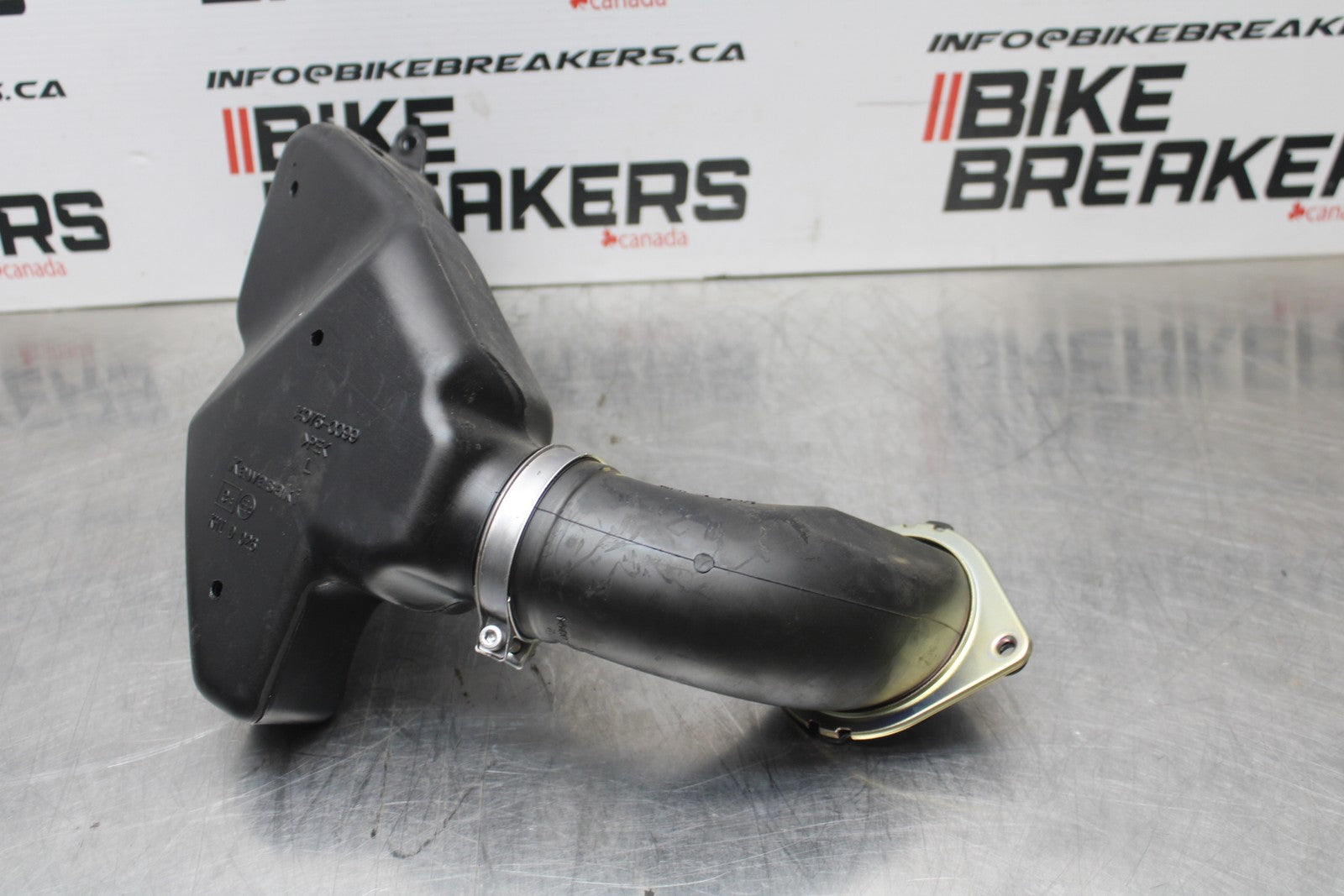 23-24 KAWASAKI NINJA ZX14R NEW!! RIGHT LEFT AIR INTAKE DUCTS BB764