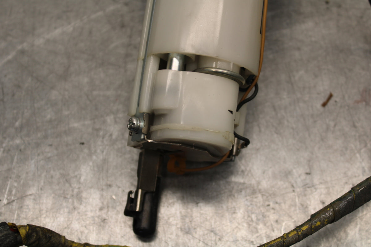 09-12 KAWASAKI NINJA ZX6R FUEL PUMP GAS PETROL SENDER UNIT 49040-0023 BB656