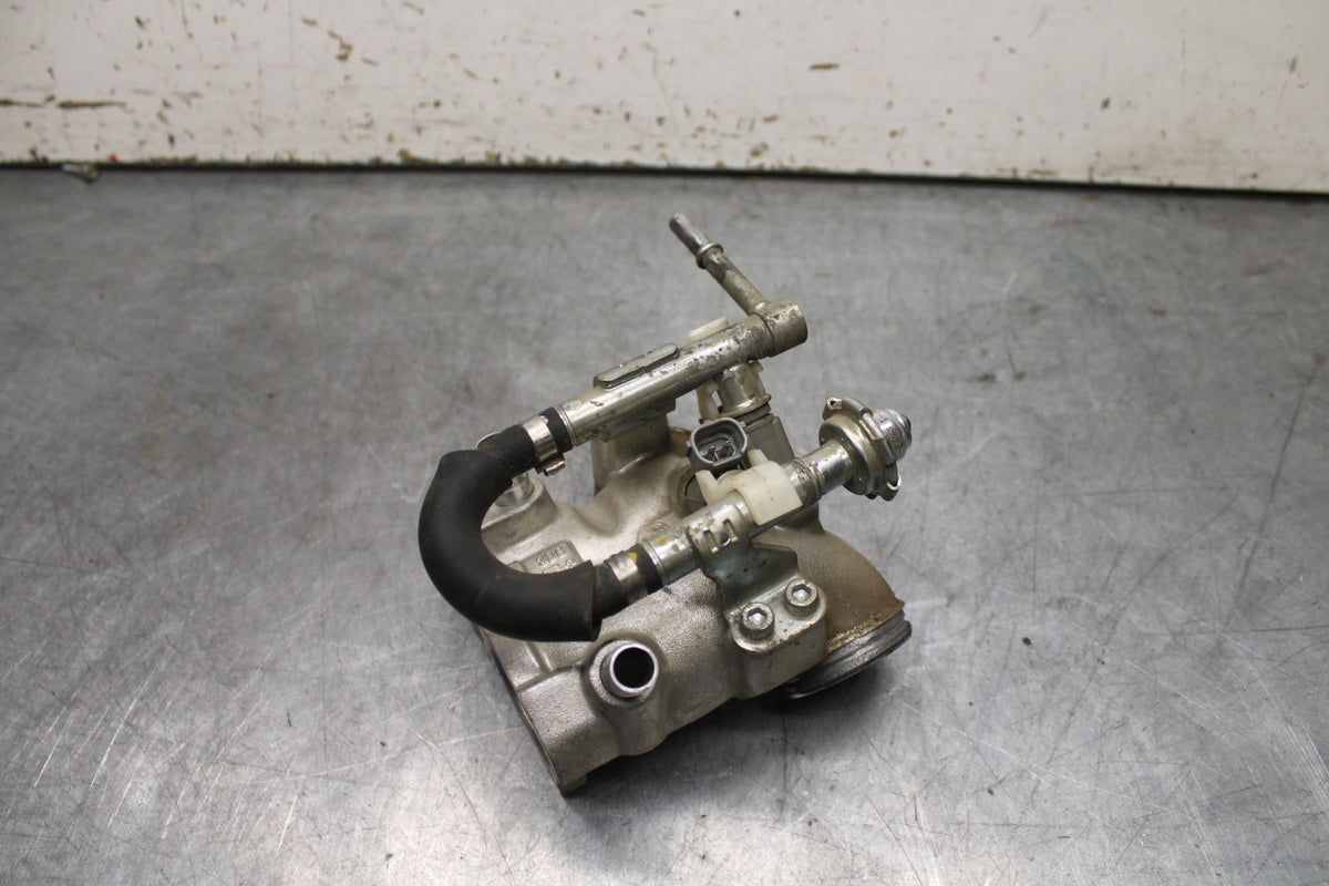 14-15 YAMAHA V STAR 1300 XVS1300CT TOURER AIR INTAKE MANIFOLD BB722