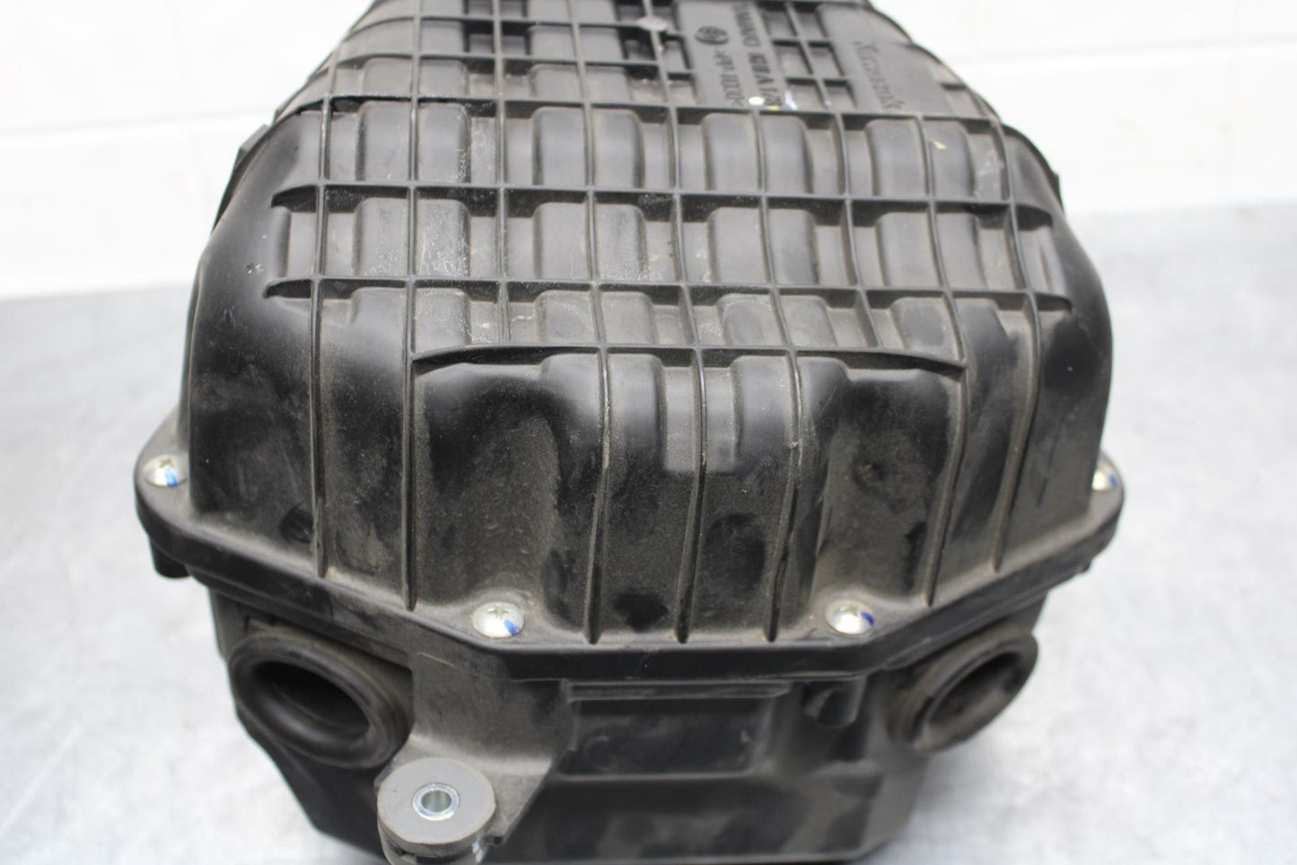 19-22 KAWASAKI Z400 AIRBOX AIR INTAKE FILTER BOX BB586