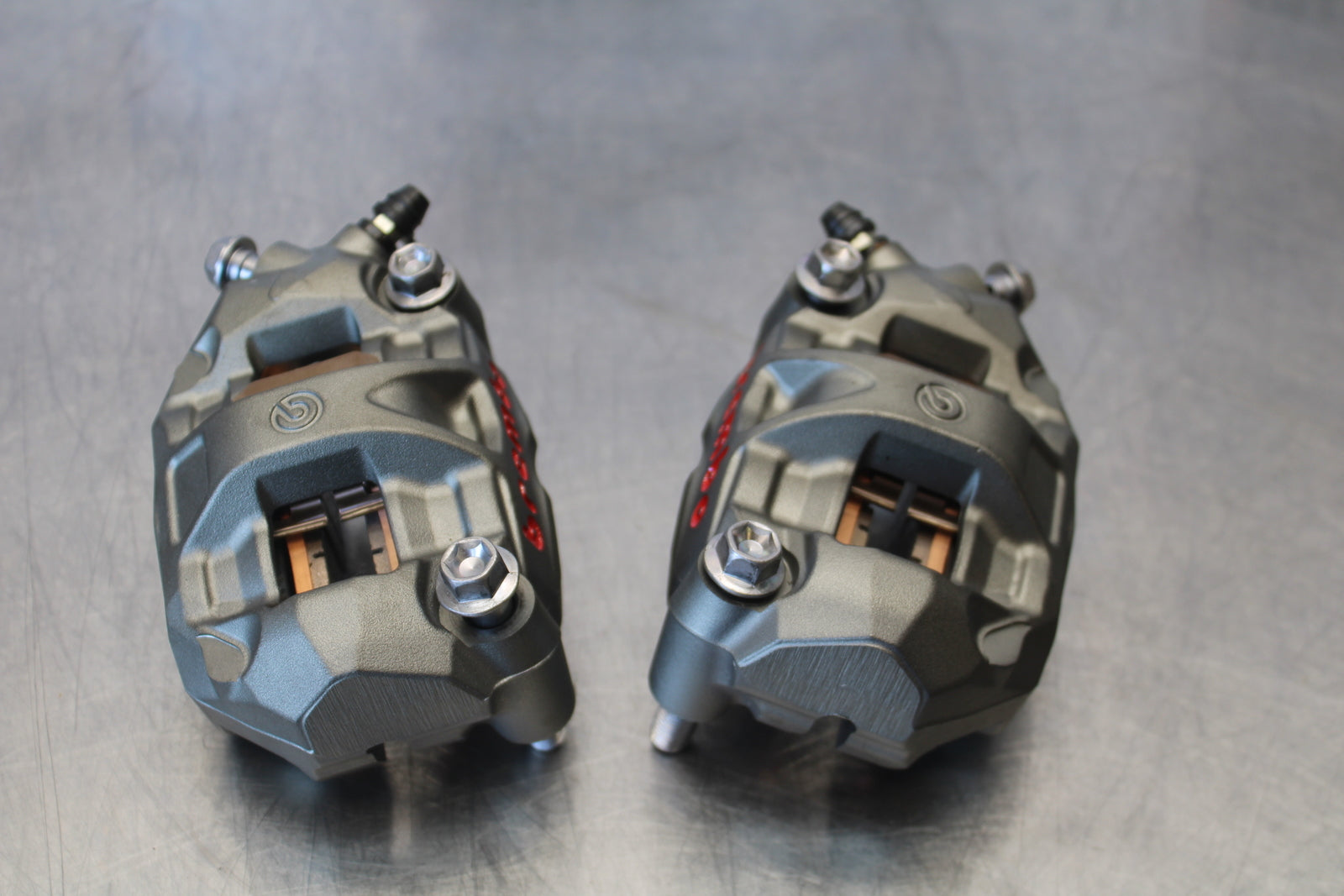 23-24 KAWASAKI NINJA ZX14R NEW!! RIGHT LEFT FRONT BRAKE CALIPER SET PAIR BB169