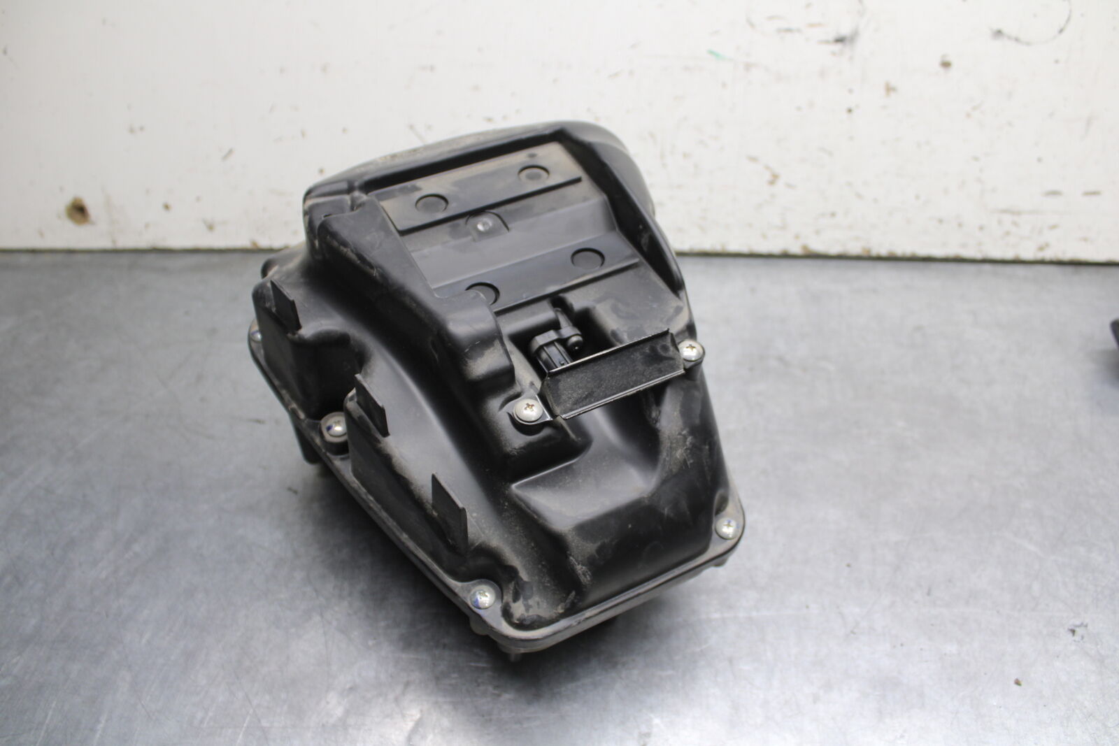 16-17 KAWASAKI VULCAN S 650 EN650 ABS AIRBOX AIR INTAKE FILTER BOX BB731