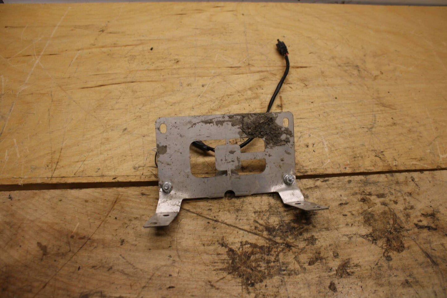 09-10 KAWASAKI ER-6N FENDER ELIMINATOR LICENSE PLATE BRACKET  BB325