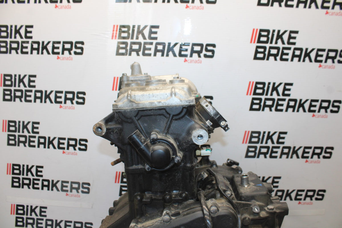 24-25 KAWASAKI NINJA 500 ABS ENGINE MOTOR BB899