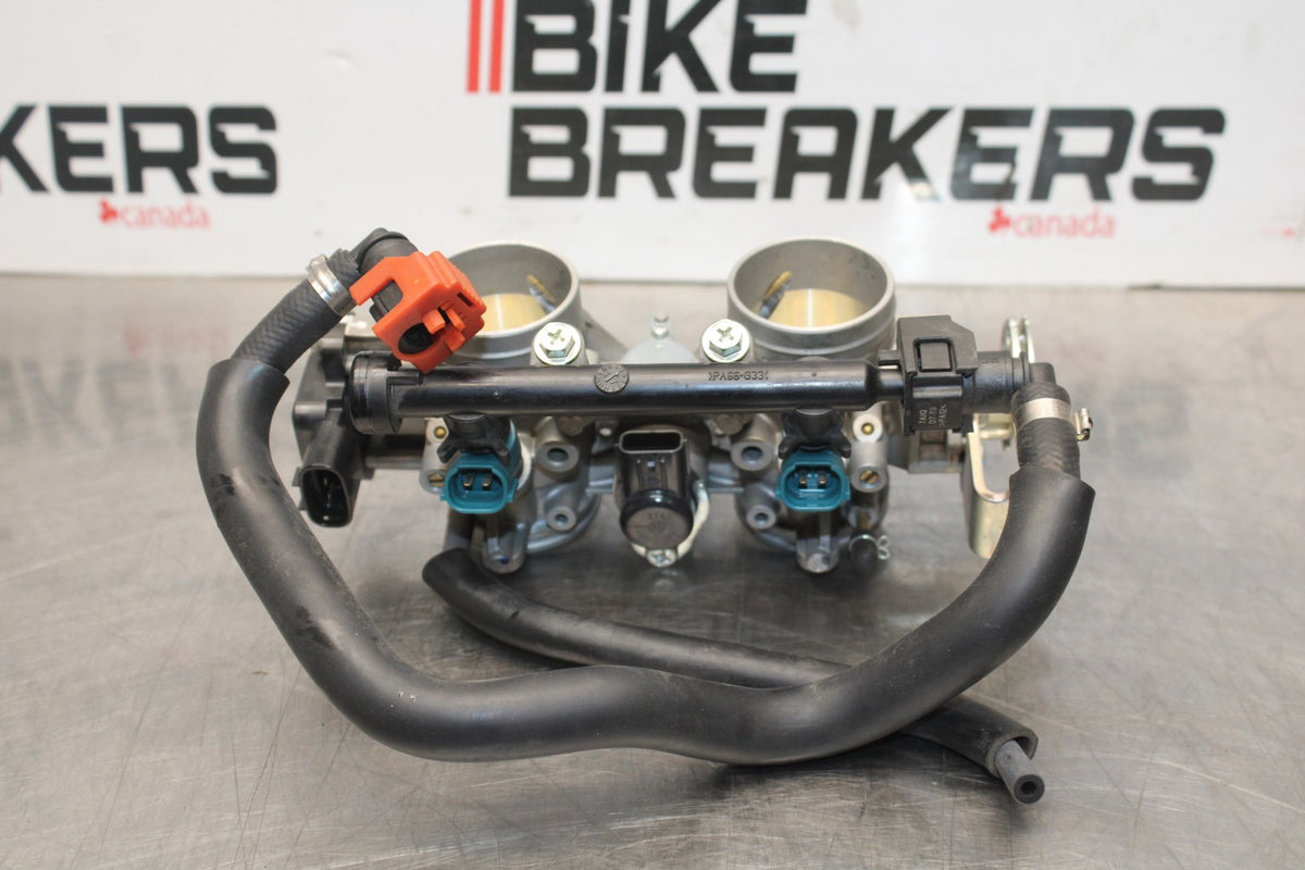 22-25 YAMAHA YZF R7 MAIN FUEL INJECTORS / THROTTLE BODIES BB583