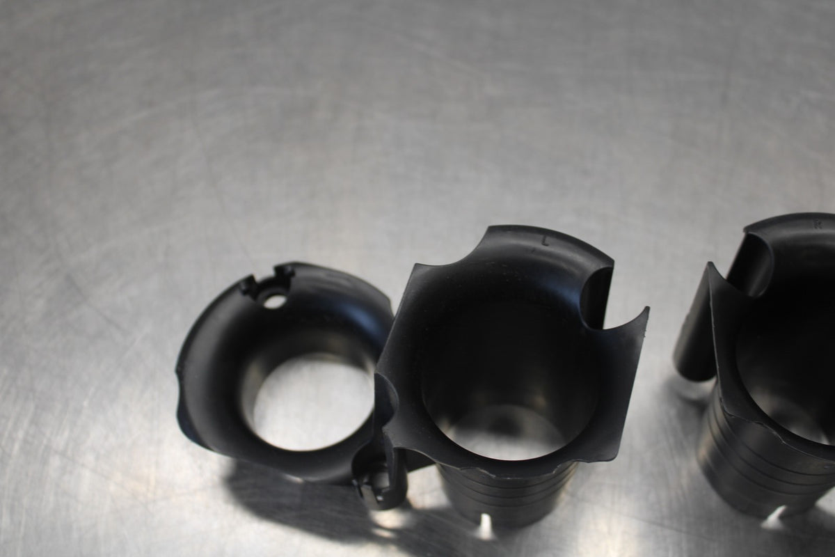 11-26 SUZUKI GSXR750 AIRBOX INTAKE VELOCITY STACKS BB882