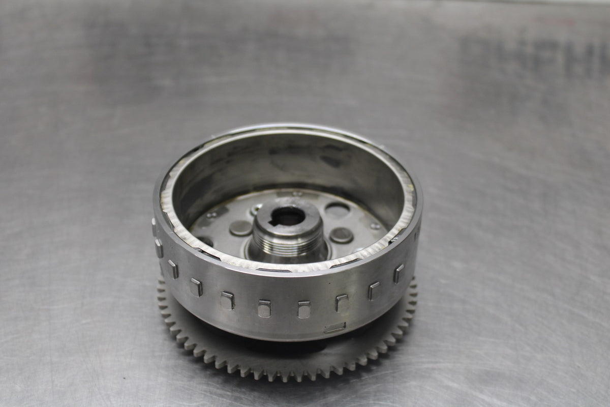 19-24 YAMAHA R3 STATOR MAGNETO ALTERNATOR GENERATOR FLYWHEEL ROTOR BB942
