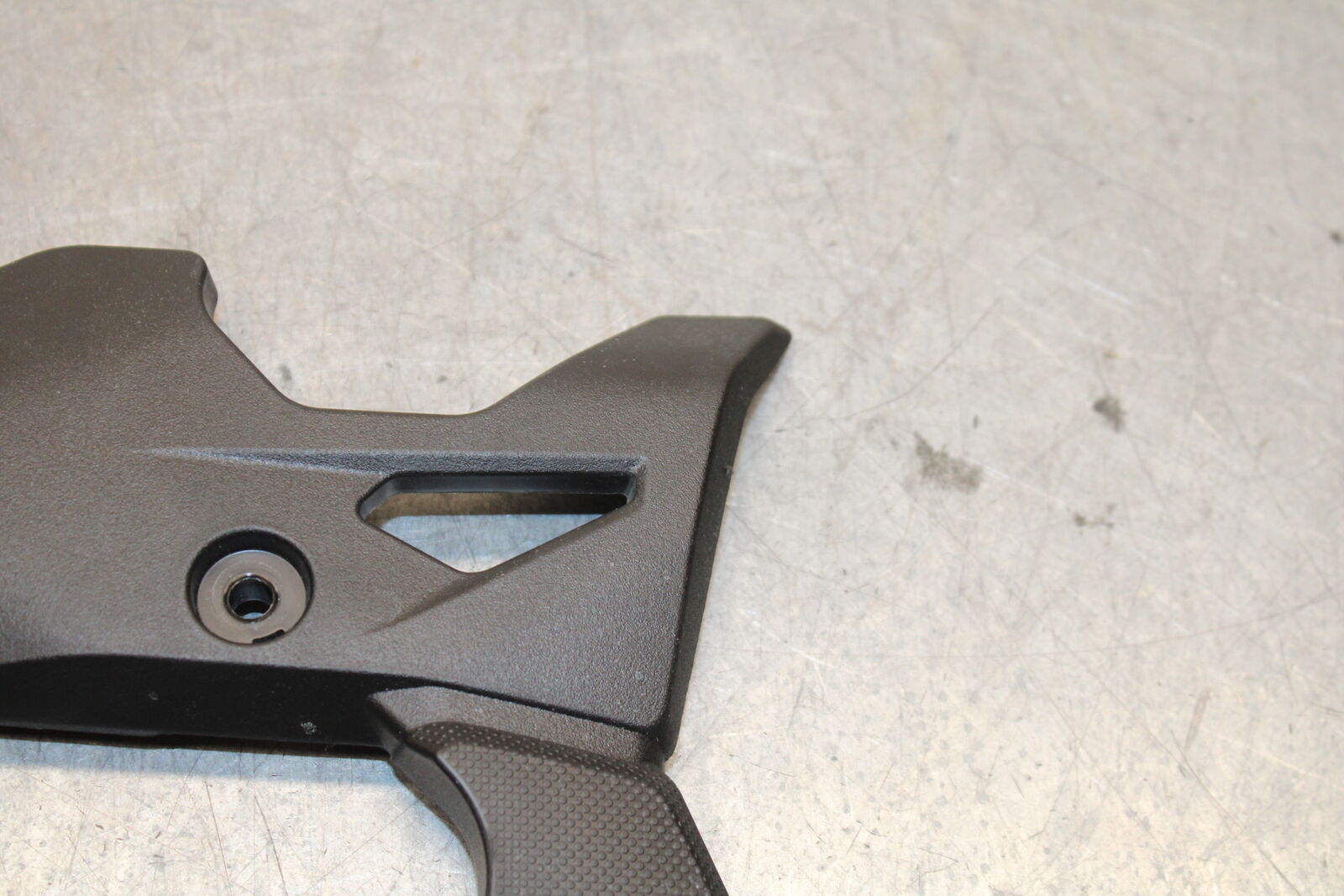 18-23 KAWASAKI NINJA 400 RIGHT LOWER FRAME COVER FAIRING COWL BB660