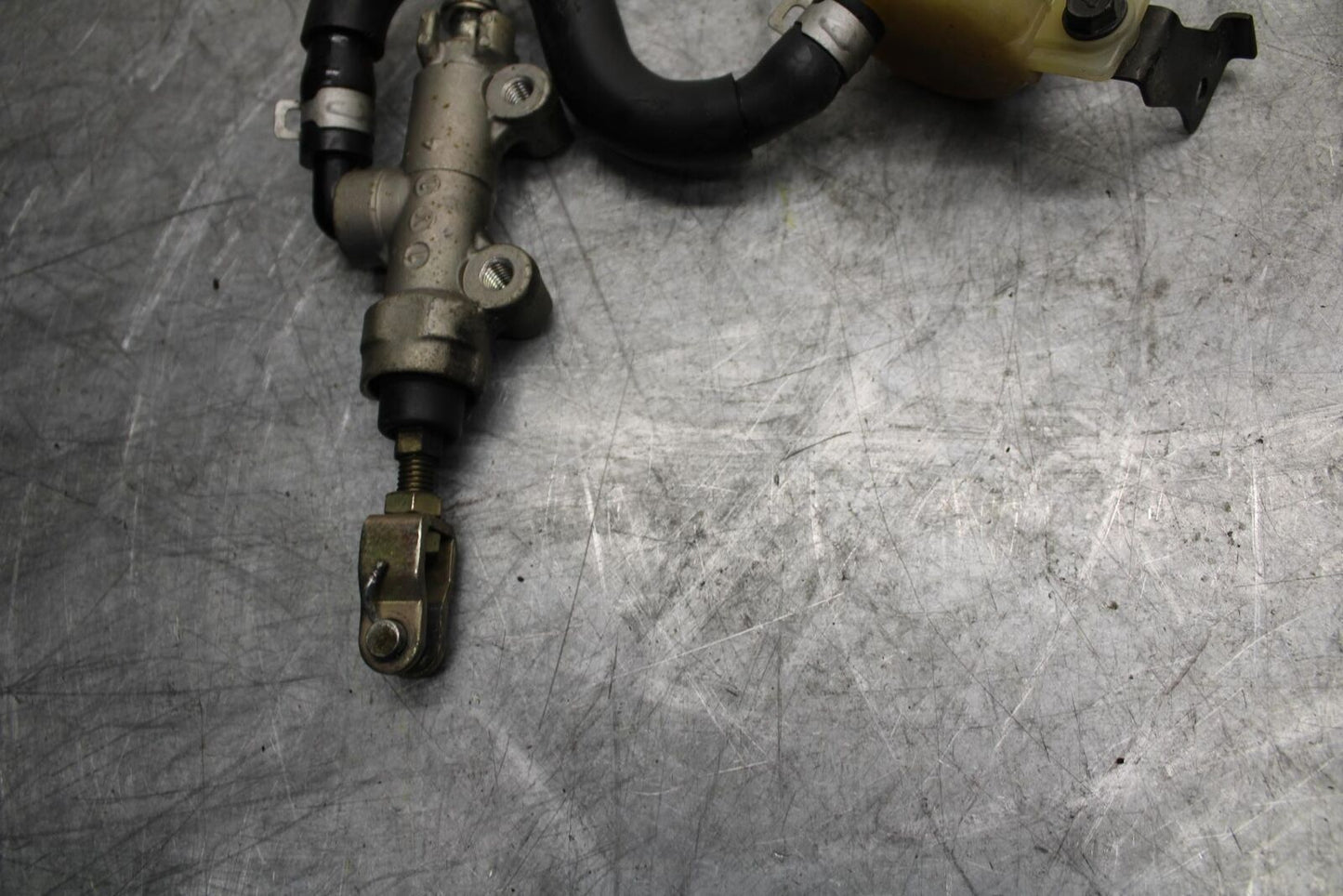 2002 Kawasaki Ninja ZX12R REAR BACK BRAKE MASTER CYLINDER W RESERVOIR BB48