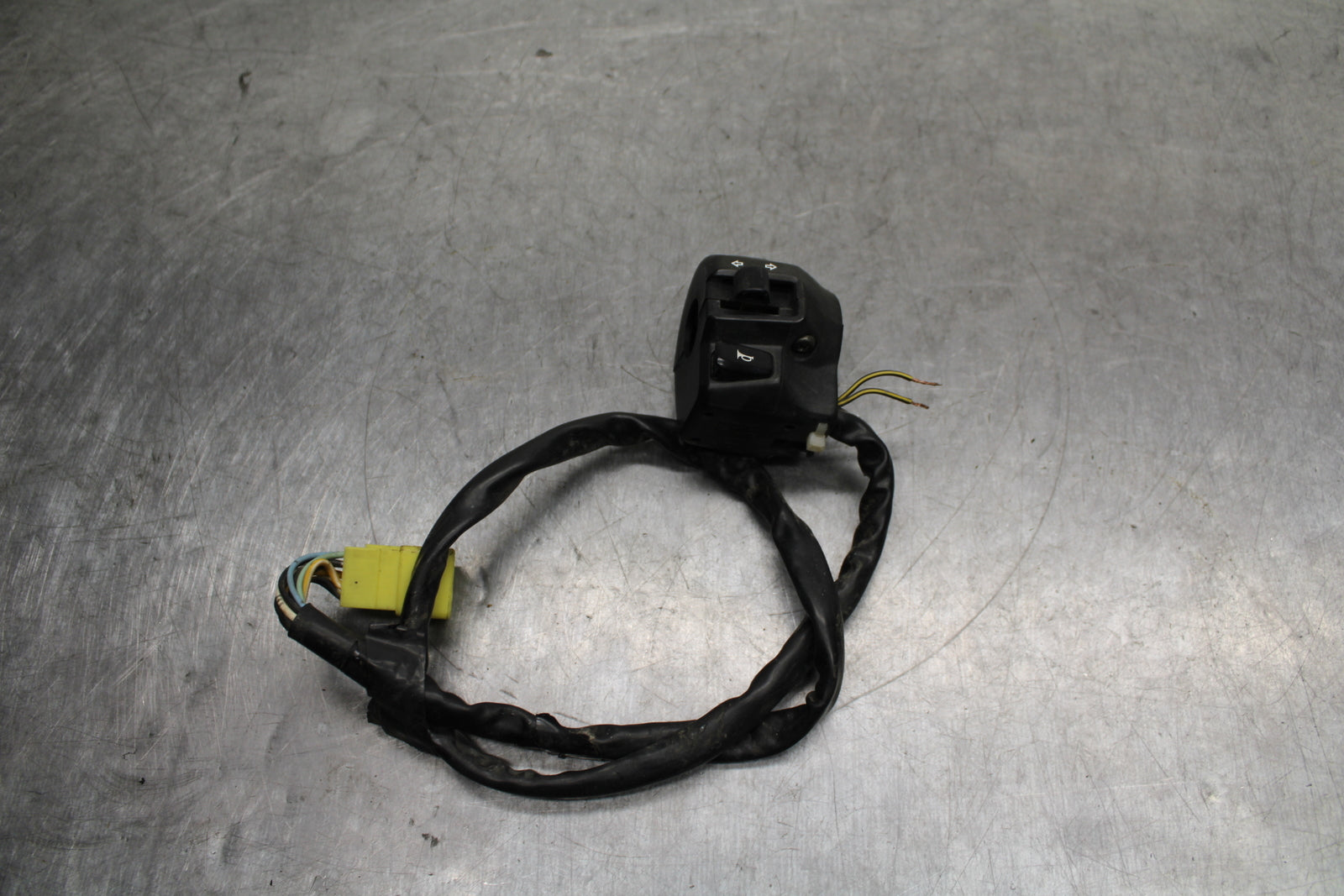 97-99 SUZUKI GSXR600 SRAD LEFT CLIP ON HANDLE HORN SIGNALS SWITCH SWITCHES BB123