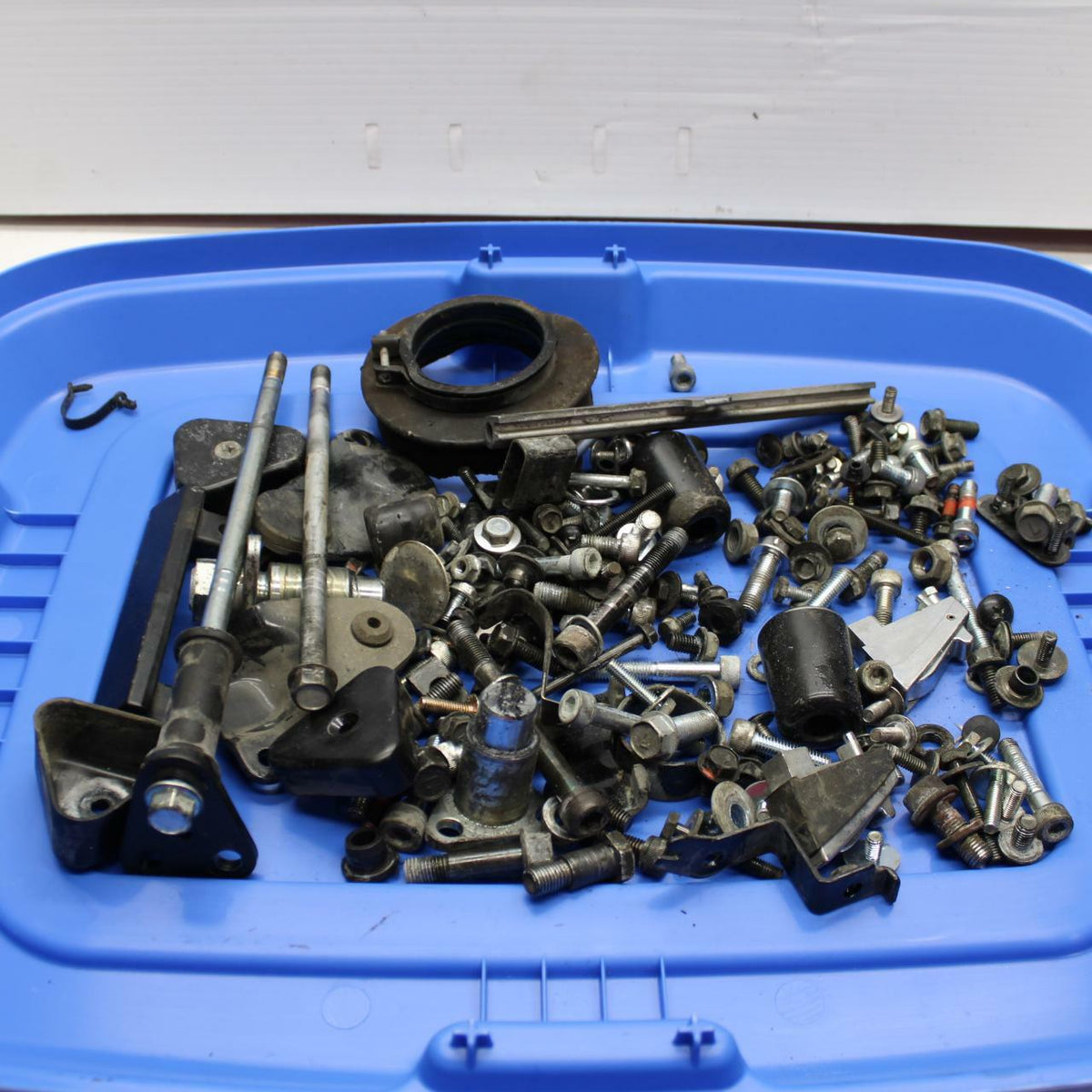 86-06 KAWASAKI CONCOURS 1000 ZG1000A ENGINE MOUNTING BOLTS HARDWARE MOTOR  BB292