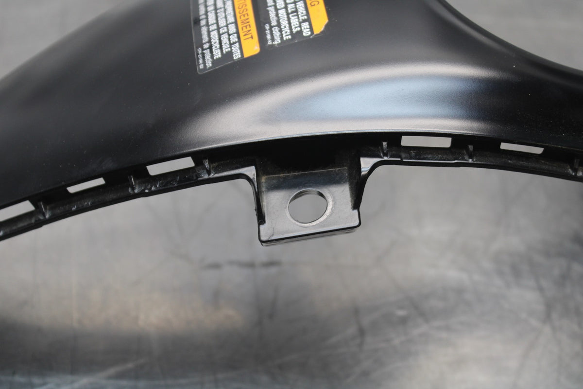 22-25 YAMAHA YZF R7 CENTER GAS TANK FUEL CELL PANEL COVER TRIM COWL BB769-B