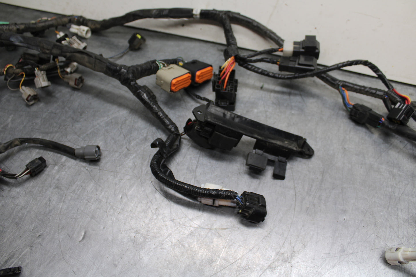 08-10 SUZUKI GSXR 600 MAIN ENGINE WIRING HARNESS MOTOR WIRE LOOM BB753