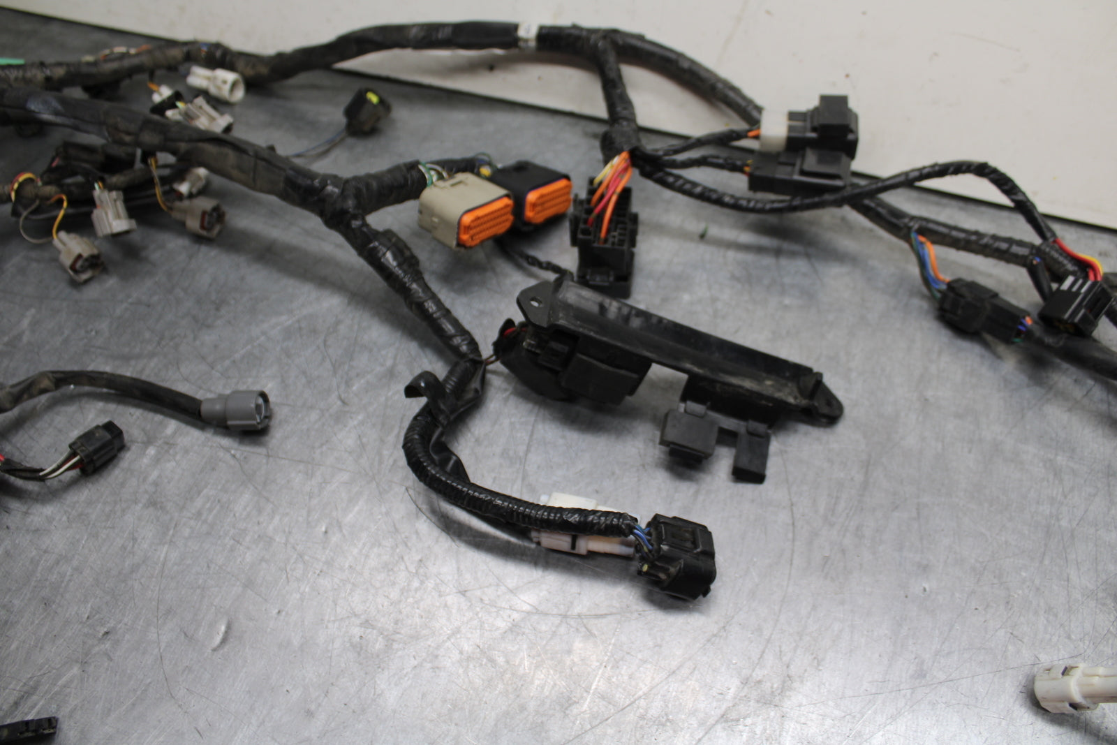 08-10 SUZUKI GSXR 600 MAIN ENGINE WIRING HARNESS MOTOR WIRE LOOM BB753