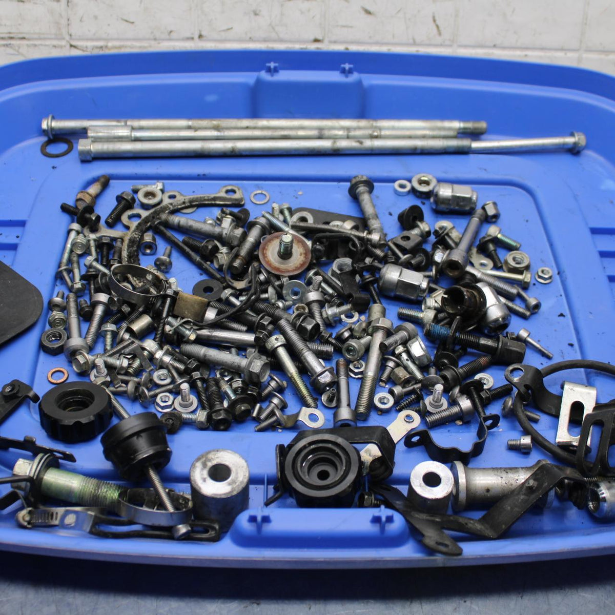 2008 Honda Interceptor 800 VFR800A ABS MISCELLANEOUS BOLTS AND HARDWARE BB566
