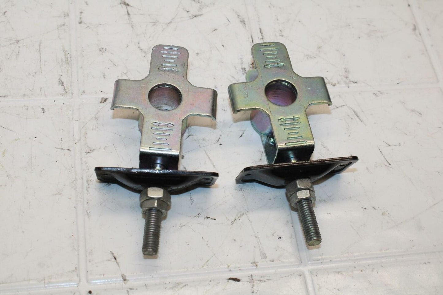 15-16 HONDA CB300F SWINGARM CHAIN TENSIONER ADJUSTMENT BRACKETS  BB05