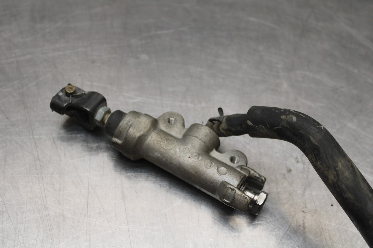 98-05 HONDA SUPER HAWK 1000 VTR1000F REAR MASTER CYLINDER & RESERVOIR BB821