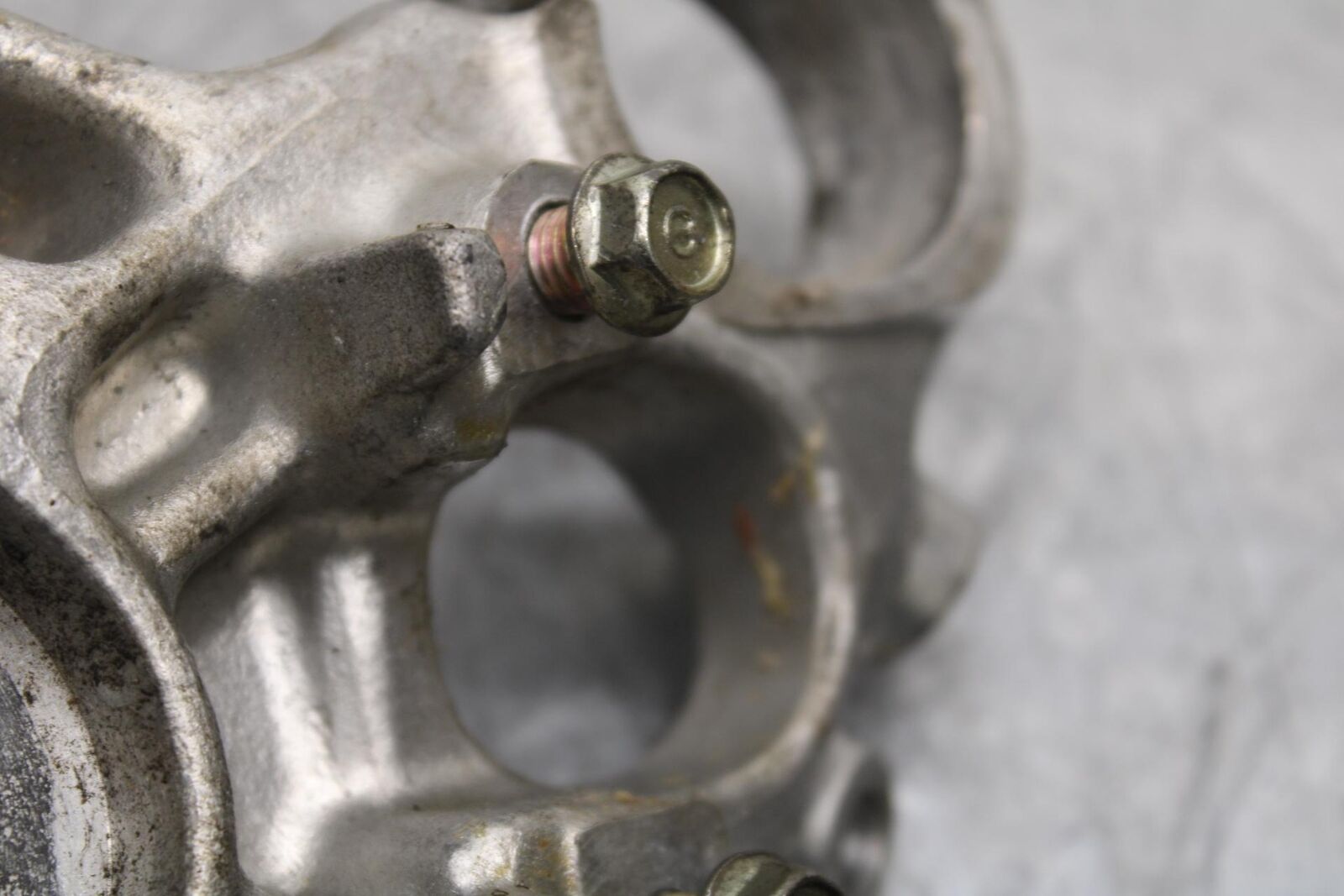 1983 Honda V45 Magna VF750C FORKS UPPER TRIPLE TREE CLAMP BB91