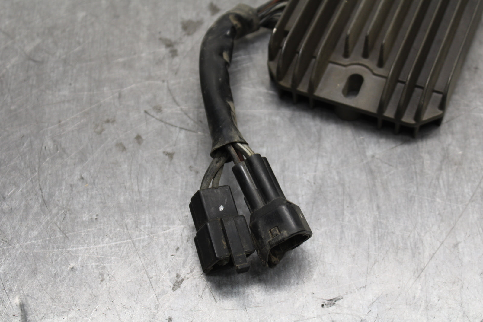 03 SUZUKI SV650S RECTIFIER VOLTAGE REGULATOR BB130