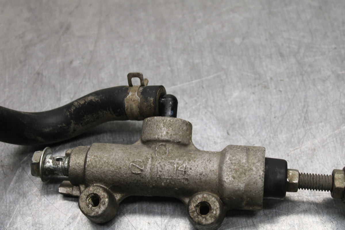 08-10 SUZUKI GSXR 600 REAR BACK BRAKE MASTER CYLINDER W RESERVOIR BB132