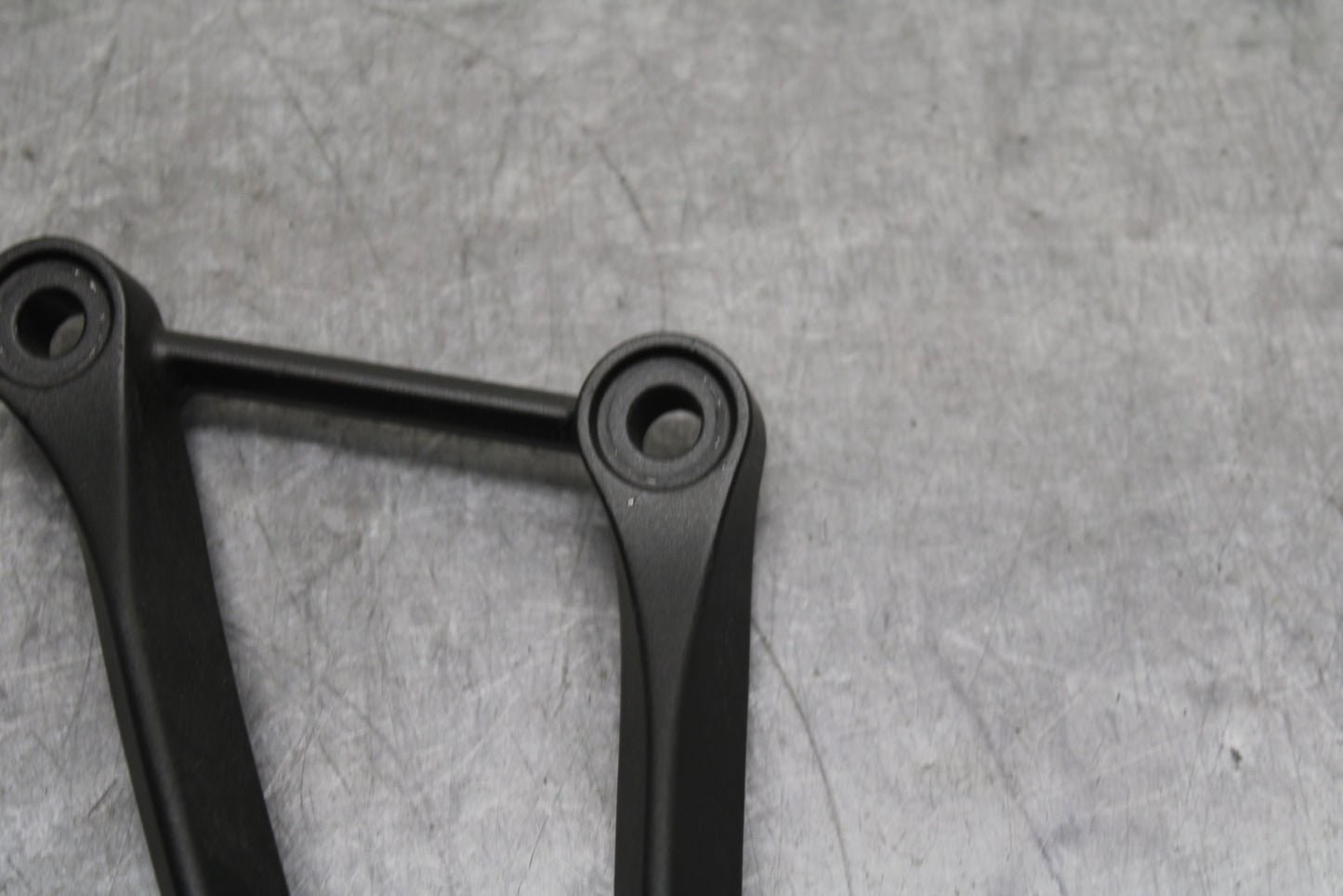 19-23 KAWASAKI NINJA ZX6R LEFT REAR BACK PASSENGER PEG BB749