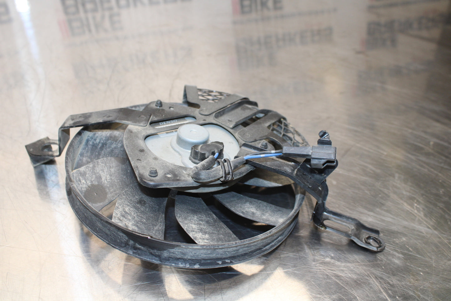11 SUZUKI GSXR1000 ENGINE RADIATOR COOLING FAN BB142