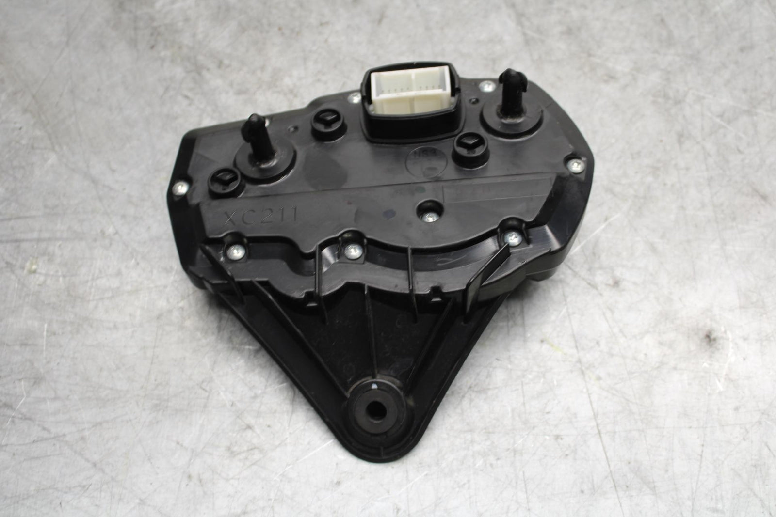 06-07 SUZUKI GSXR750 SPEEDO TACH GAUGES DISPLAY CLUSTER SPEEDOMETER BB543#B