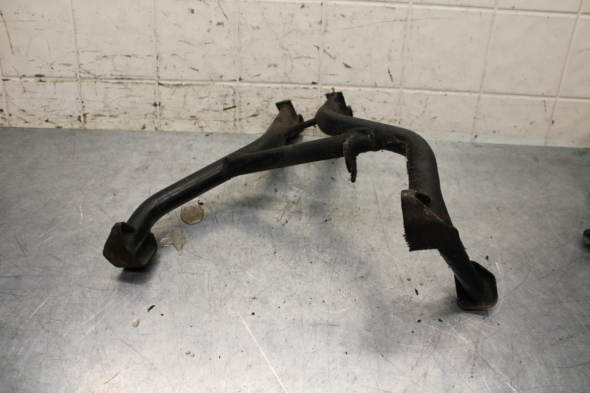 1997 Suzuki Bandit 1200 GSF1200S CENTER MAIN STAND BB559