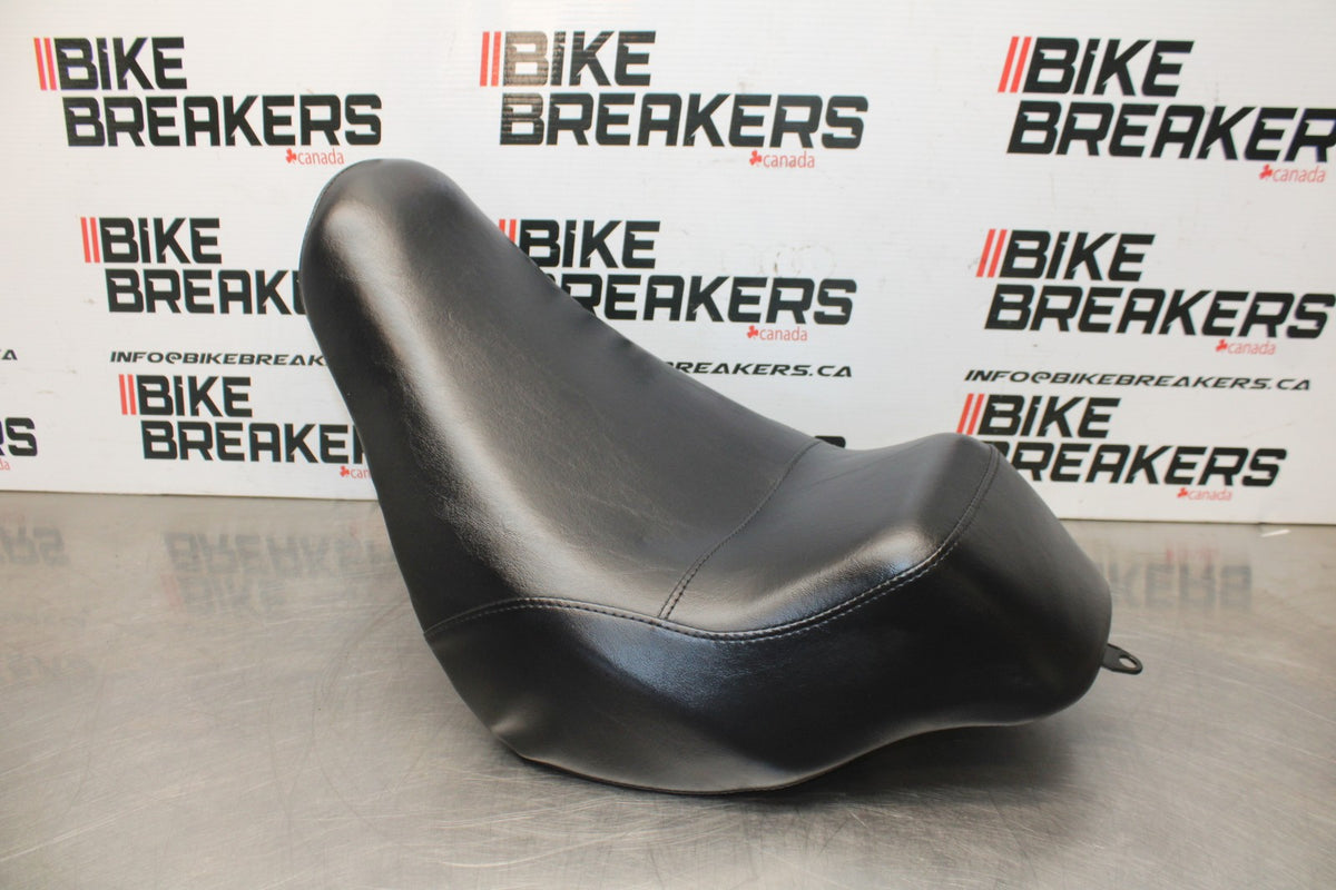 22 HARLEY-DAVIDSON SOFTAIL FRONT DRIVERS SEAT BB859