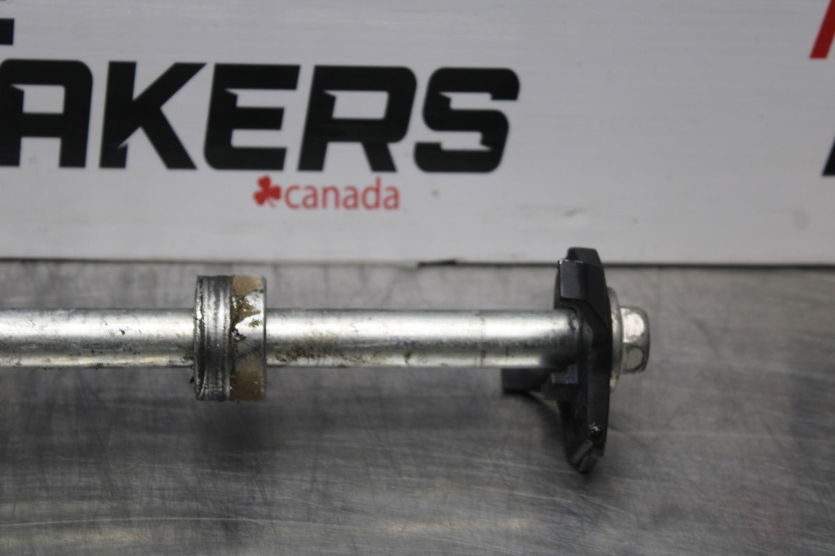 23-26 KAWASAKI NINJA ZX4RR REAR AXLE BACK WHEEL RIM PIVOT BOLT AXEL BB872