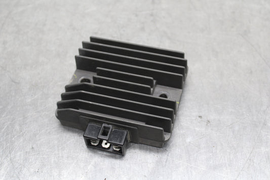 03-05 YAMAHA YZF R6  RECTIFIER VOLTAGE REGULATOR BB132