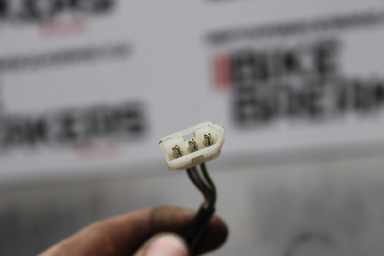 08 MOTO GUZZI BREVA 750 SPEED SPEEDOMETER SENSOR BB154