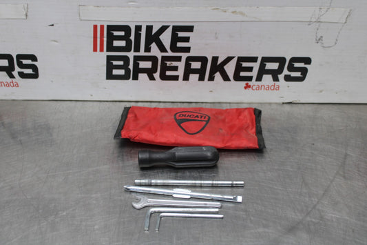 16 DUCATI 959 PANIGALE STOCK TOOLS OEM TOOL BAG KIT SET BB912