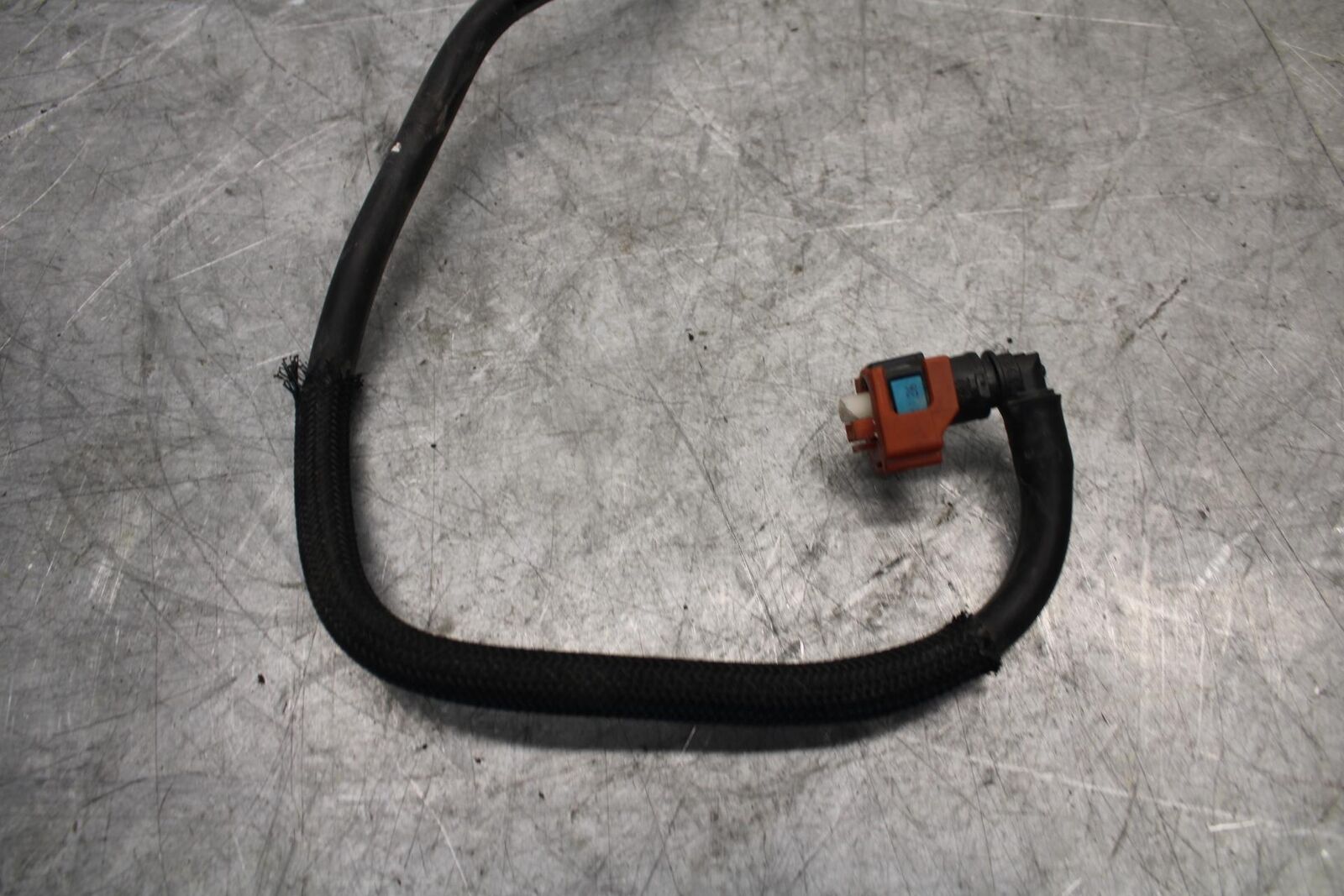 2015 Yamaha FZ09 FUEL HOSE GAS LINE TUBE PIPE BB535