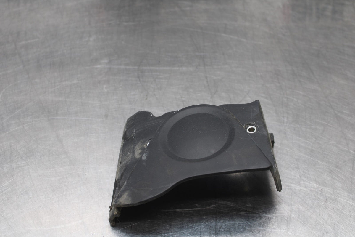 08 HONDA CBR125R ENGINE SPROCKET COVER BB839
