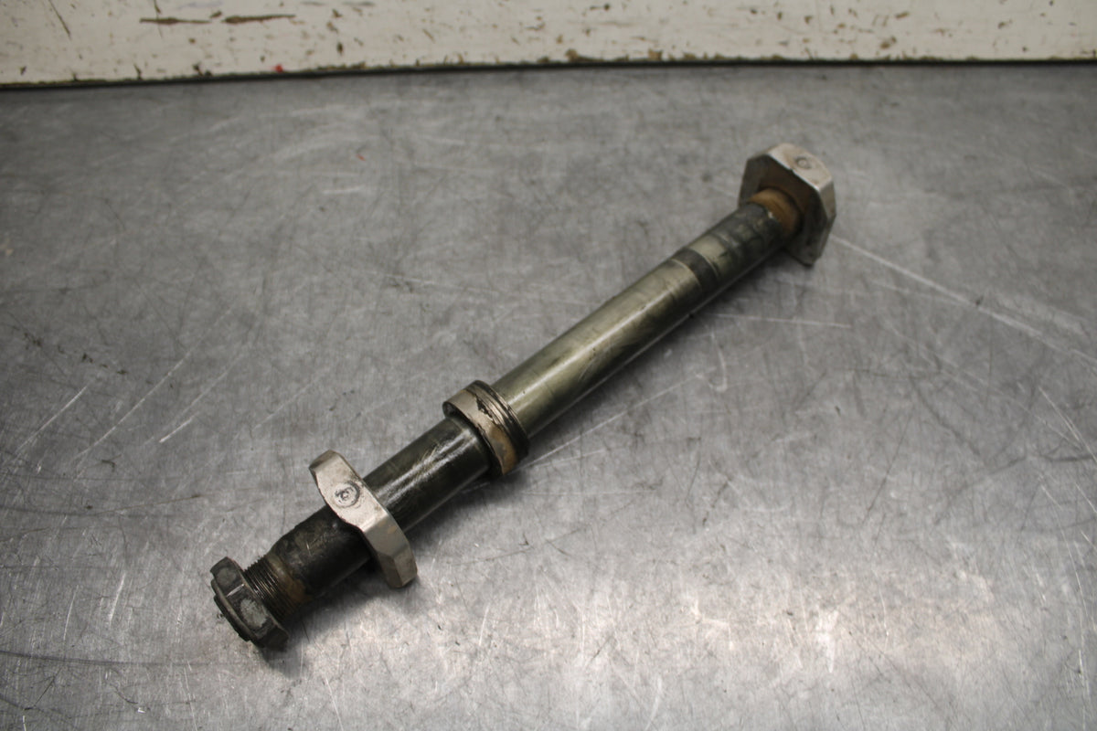 08-10 SUZUKI GSXR 600 REAR AXLE BACK WHEEL RIM PIVOT BOLT AXEL  BB721