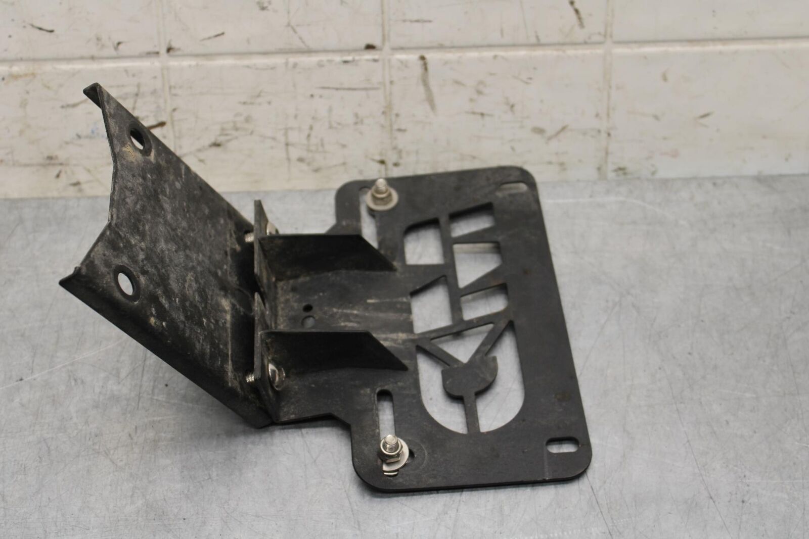2012 Yamaha FZ8 LICENSE PLATE BRACKET BB550