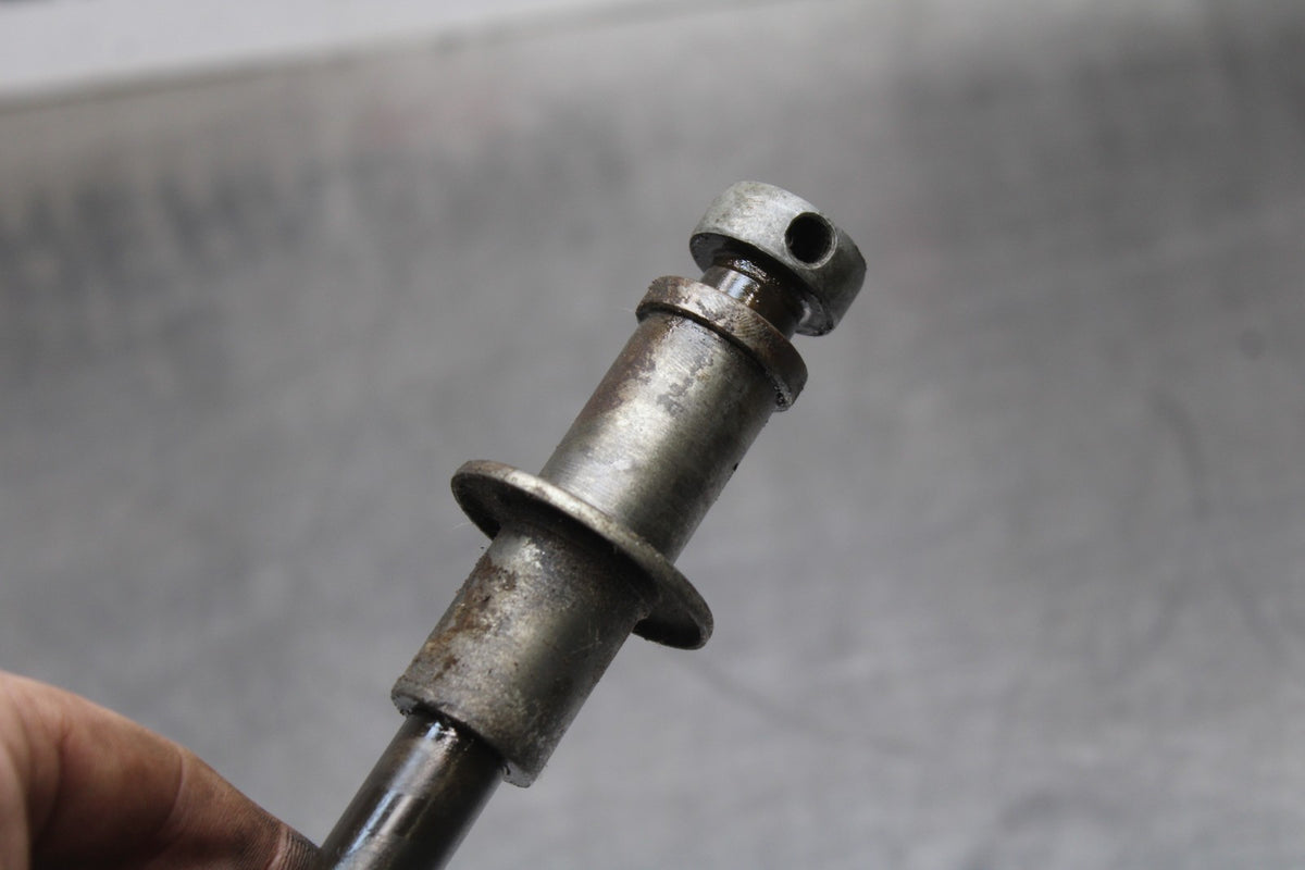 77-79 SUZUKI GS1000 FRONT WHEEL RIM AXLE PIVOT BOLT BB807
