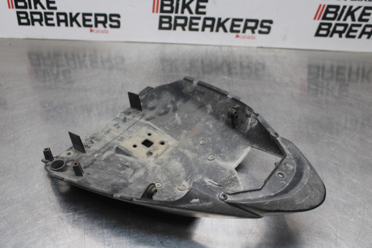 08 KAWASAKI NINJA ZX10R REAR BACK TAIL FAIRING COWL SHROUD BB201