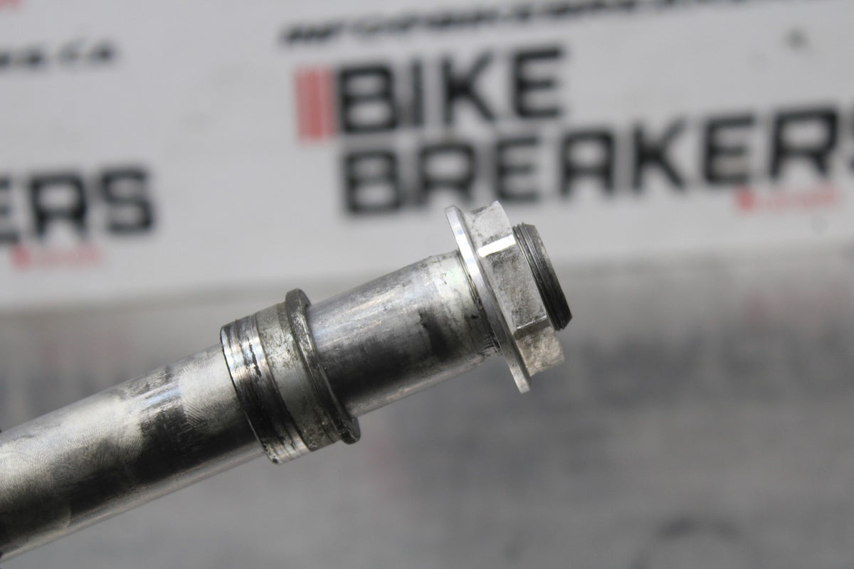 18 YAMAHA YZF R1  FRONT WHEEL RIM AXLE PIVOT BOLT BB838