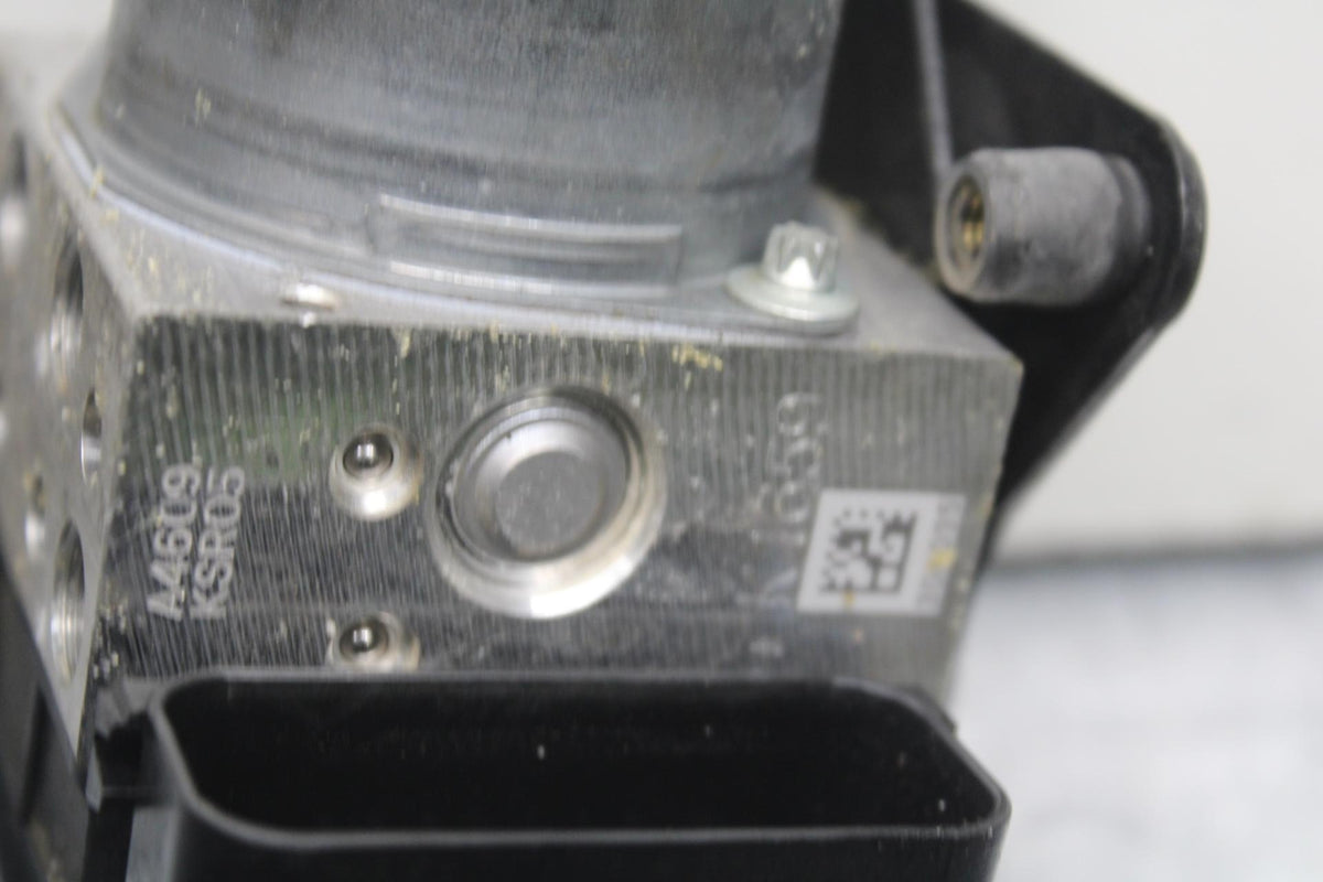 2016 Kawasaki Ninja ZX10R ZX1000 ABS KRT Edition ABS PUMP UNIT MODULE BB86