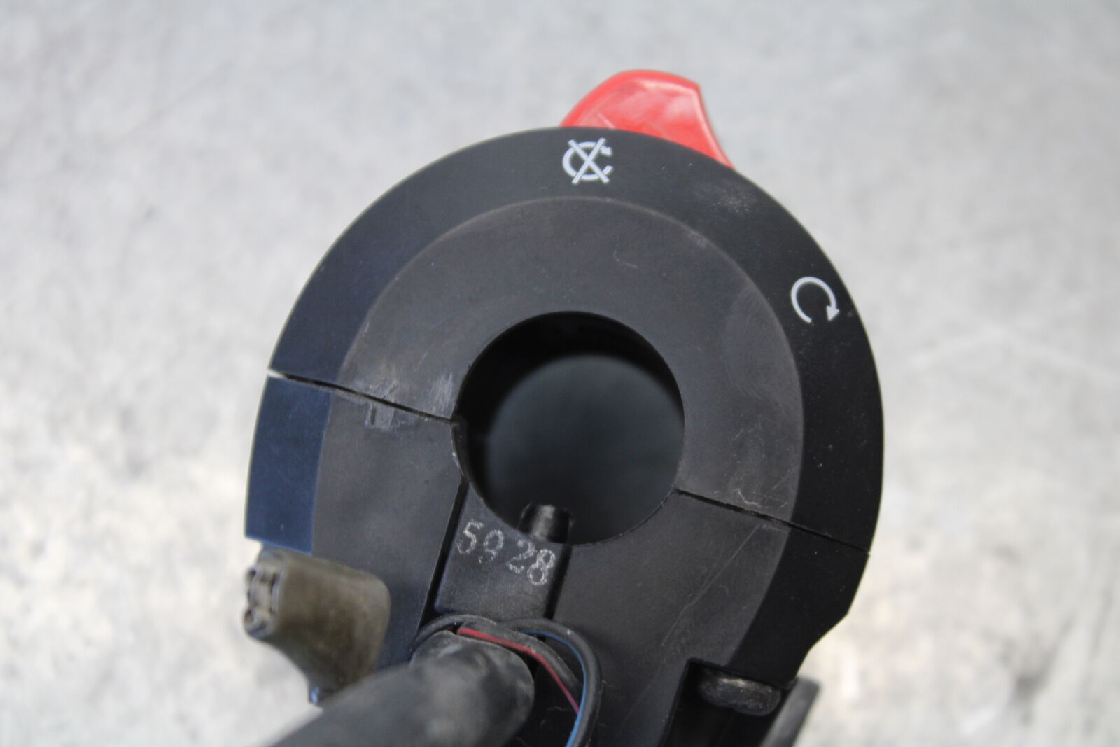 05-06 SUZUKI GSXR1000 RIGHT CLIP ON HANDLE KILL OFF START SWITCH SWITCHES BB663